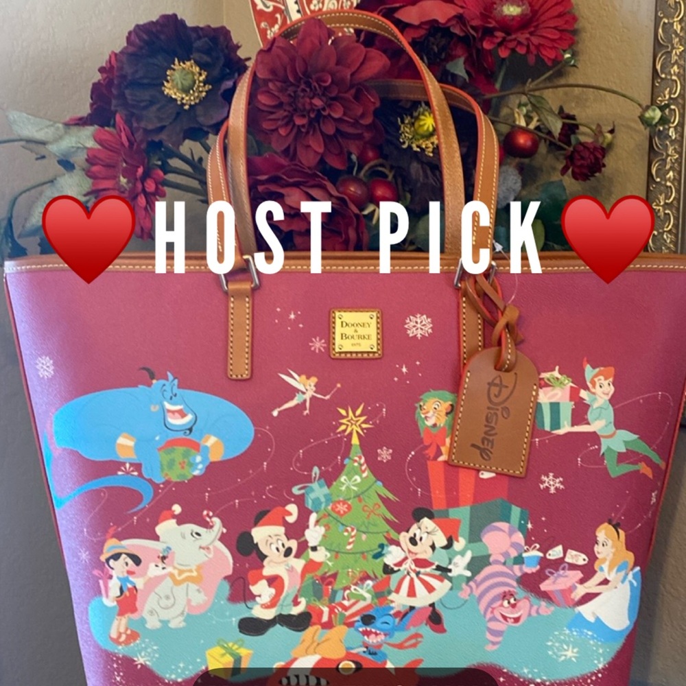 2023 Disney Parks Dooney & Bourse Mickey Classics Christmas Tote Purse Bag